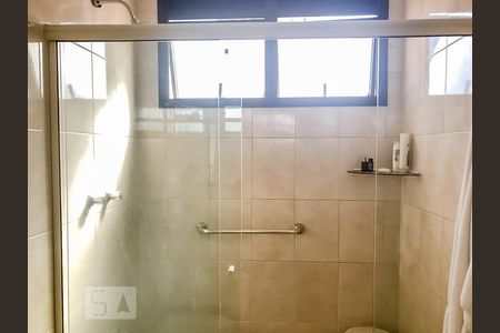 Apartamento à venda com 450m², 6 quartos e 5 vagas Apartamento à venda com 450m², 6 quartos e 5 vagasBanheiro da Suíte 1