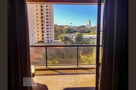 Apartamento à venda com 450m², 6 quartos e 5 vagas Apartamento à venda com 450m², 6 quartos e 5 vagasVaranda