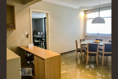 Apartamento à venda com 450m², 6 quartos e 5 vagas Apartamento à venda com 450m², 6 quartos e 5 vagasCopa