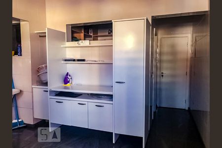 Apartamento à venda com 450m², 6 quartos e 5 vagas Apartamento à venda com 450m², 6 quartos e 5 vagasÁrea de Serviço