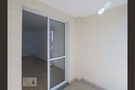 Apartamento para alugar com 64m², 3 quartos e 1 vaga
