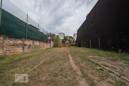 Casa à venda com 600m², 1 quarto e 8 vagasQuintal