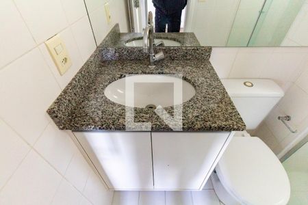 Apartamento à venda com 67m², 3 quartos e 1 vaga Apartamento à venda com 67m², 3 quartos e 1 vagaBanheiro da Suíte