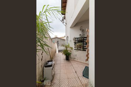 Casa à venda com 317m², 7 quartos e 4 vagasEntrada da casa
