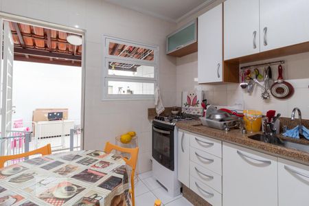 Casa de condomínio à venda com 110m², 2 quartos e 2 vagas Casa de condomínio à venda com 110m², 2 quartos e 2 vagasCozinha