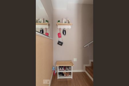 Casa de condomínio à venda com 110m², 2 quartos e 2 vagas Casa de condomínio à venda com 110m², 2 quartos e 2 vagasHall de Entrada