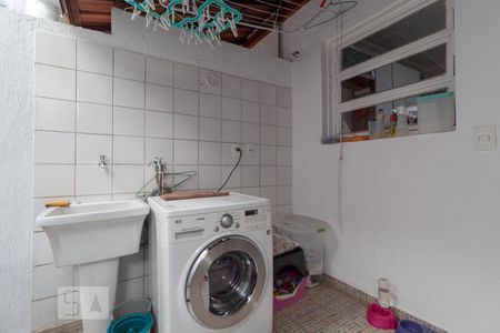 Casa de condomínio à venda com 110m², 2 quartos e 2 vagas Casa de condomínio à venda com 110m², 2 quartos e 2 vagasÁrea de Serviço