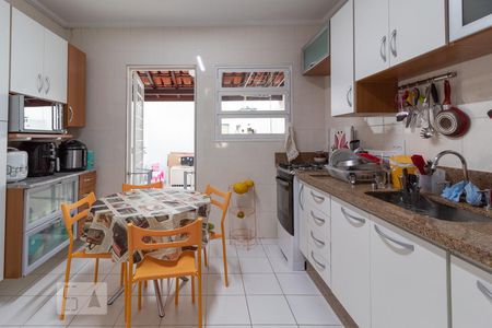 Casa de condomínio à venda com 110m², 2 quartos e 2 vagas Casa de condomínio à venda com 110m², 2 quartos e 2 vagasCozinha