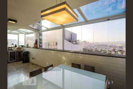 Apartamento à venda com 140m², 4 quartos e 2 vagas