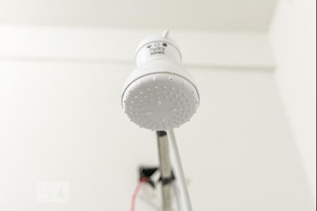 Banheiro de kitnet/studio para alugar com 1 quarto, 40m² em Santa Efigênia, São Paulo