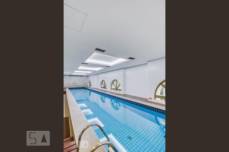 Apartamento à venda com 52m², 2 quartos e 1 vaga Apartamento à venda com 52m², 2 quartos e 1 vagaÁrea comum - Piscina