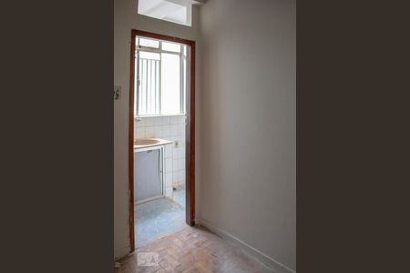 Apartamento à venda com 130m², 3 quartos e sem vaga Apartamento à venda com 130m², 3 quartos e sem vagaQuarto de Serviço