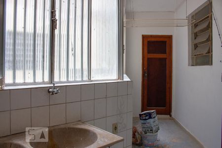 Apartamento à venda com 130m², 3 quartos e sem vaga Apartamento à venda com 130m², 3 quartos e sem vagaÁrea de Serviço