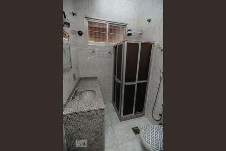 Casa de condomínio à venda com 140m², 3 quartos e 1 vaga Casa de condomínio à venda com 140m², 3 quartos e 1 vagaBanheiro