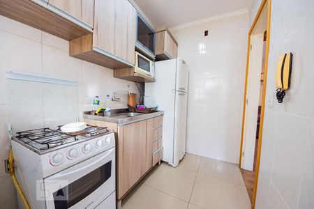 Cozinha  de apartamento à venda com 1 quarto, 50m² em Bom Jesus, Porto Alegre
