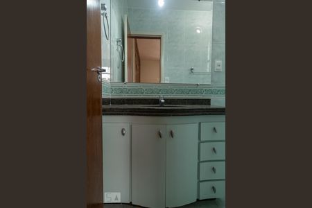 Apartamento à venda com 130m², 3 quartos e 1 vagaBanheiro da Suíte