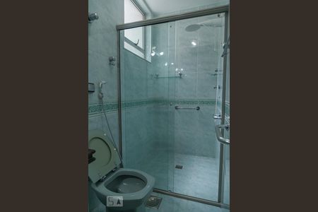 Apartamento à venda com 130m², 3 quartos e 1 vagaBanheiro da Suíte