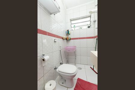 Casa à venda com 180m², 3 quartos e 4 vagas Casa à venda com 180m², 3 quartos e 4 vagasBanheiro