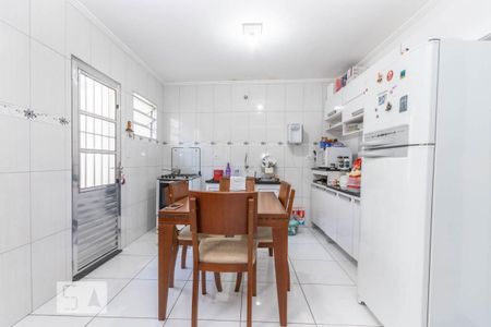 Casa à venda com 180m², 3 quartos e 4 vagas