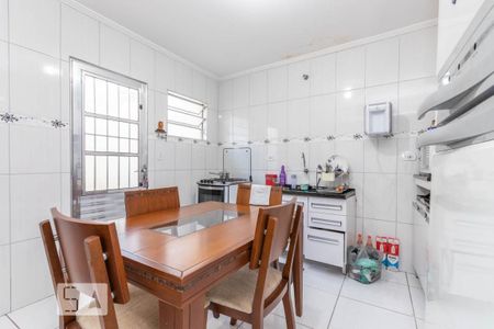 Casa à venda com 180m², 3 quartos e 4 vagas