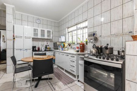 Casa à venda com 180m², 3 quartos e 4 vagas Casa à venda com 180m², 3 quartos e 4 vagasCozinha