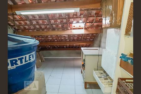 Casa à venda com 140m², 3 quartos e 4 vagas Casa à venda com 140m², 3 quartos e 4 vagasSótão