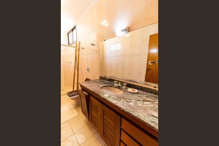 Casa à venda com 340m², 3 quartos e sem vagaBanheiro da Suíte 3