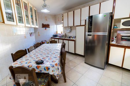 Casa à venda com 340m², 3 quartos e sem vagaCozinha