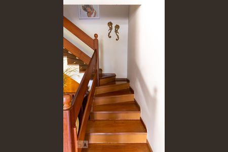 Casa à venda com 340m², 3 quartos e sem vagaEscada