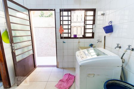 Casa à venda com 340m², 3 quartos e sem vagaÁrea de Serviço