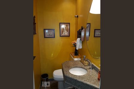 Apartamento à venda com 269m², 4 quartos e 4 vagas Apartamento à venda com 269m², 4 quartos e 4 vagasBanheiro