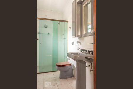 Casa à venda com 165m², 3 quartos e 2 vagasBanheiro 3