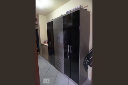 Casa à venda com 305m², 4 quartos e sem vagaDormitório 2