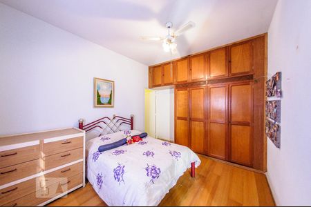 Casa à venda com 316m², 3 quartos e 2 vagas Casa à venda com 316m², 3 quartos e 2 vagasQuarto 3