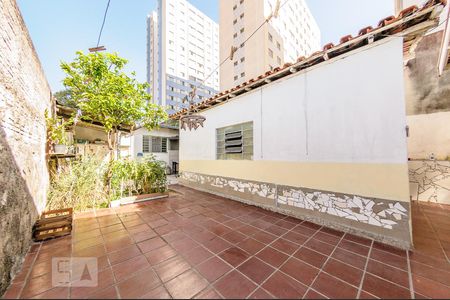 Casa à venda com 316m², 3 quartos e 2 vagas Casa à venda com 316m², 3 quartos e 2 vagasQuintal