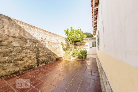 Casa à venda com 316m², 3 quartos e 2 vagas Casa à venda com 316m², 3 quartos e 2 vagasQuintal