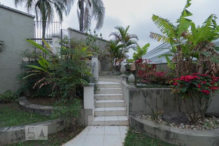 Casa para alugar com 1000m², 4 quartos e sem vagaÁrea comum