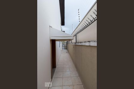 Casa para alugar com 1000m², 4 quartos e sem vagaCorredor