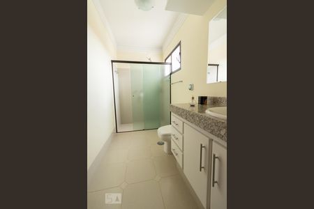 Casa para alugar com 1000m², 4 quartos e sem vagaBanheiro da Suíte 3