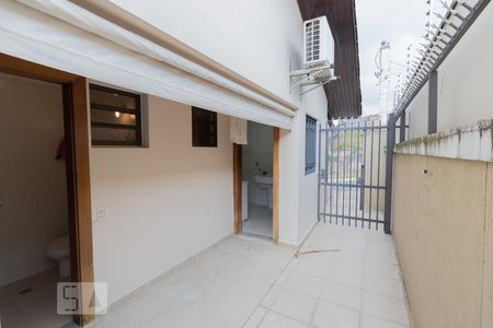 Casa para alugar com 1000m², 4 quartos e sem vagaCorredor