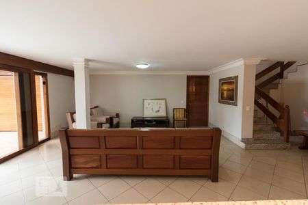 Casa para alugar com 1000m², 4 quartos e sem vagaDetalhe Sala