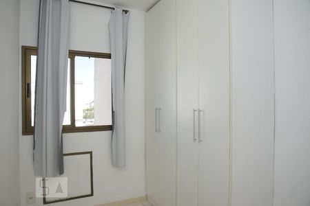 Apartamento à venda com 98m², 4 quartos e 2 vagasQuarto 3