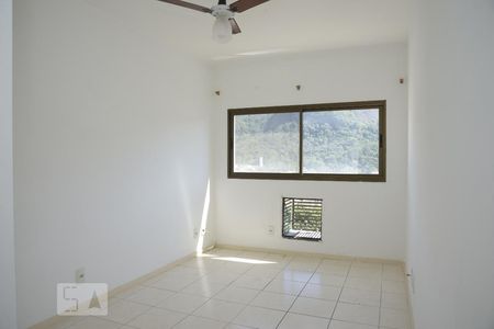 Apartamento à venda com 98m², 4 quartos e 2 vagasQuarto 4 - Suíte