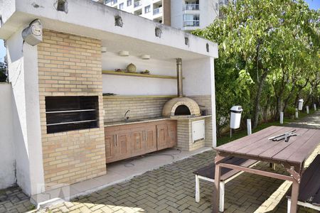 Apartamento à venda com 98m², 4 quartos e 2 vagasÁrea comum - Churrasqueira
