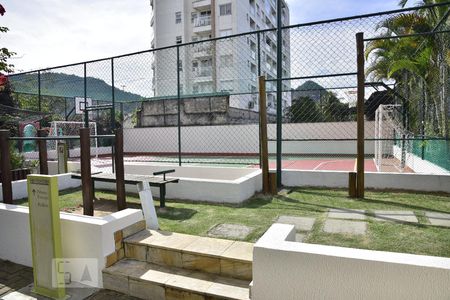 Apartamento à venda com 98m², 4 quartos e 2 vagasÁrea comum - Quadra esportiva