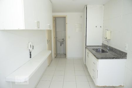 Apartamento à venda com 98m², 4 quartos e 2 vagasCozinha e Área de Serviço