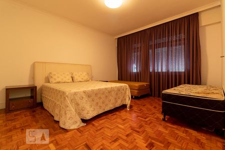 Apartamento para alugar com 300m², 3 quartos e 2 vagas Apartamento para alugar com 300m², 3 quartos e 2 vagasSuíte 2