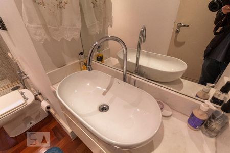 Apartamento para alugar com 300m², 3 quartos e 2 vagas Apartamento para alugar com 300m², 3 quartos e 2 vagasPia