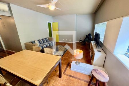 Casa à venda com 571m², 8 quartos e 3 vagas Casa à venda com 571m², 8 quartos e 3 vagasSuíte 4