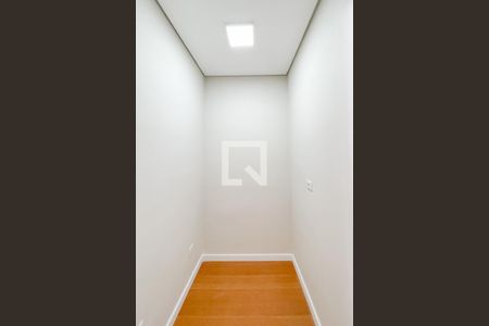 Apartamento à venda com 120m², 2 quartos e 1 vaga Apartamento à venda com 120m², 2 quartos e 1 vagaCloset - Suíte 2